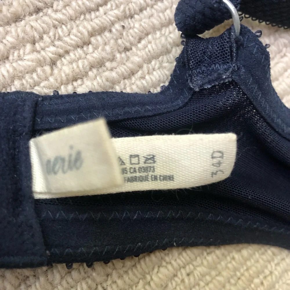 Set of 3 Bras- All 34D - Pink, Navy, and Black - Picture 12 of 16